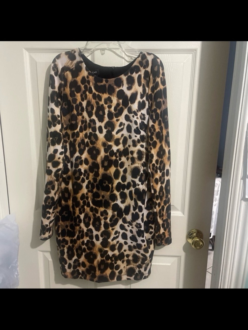 BEBE Medium Animal Print Dress - Black, Brown, Cream Stretchy Long sleeve Party
